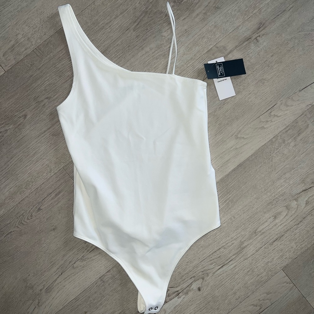 NWT Abercrombie bodysuit